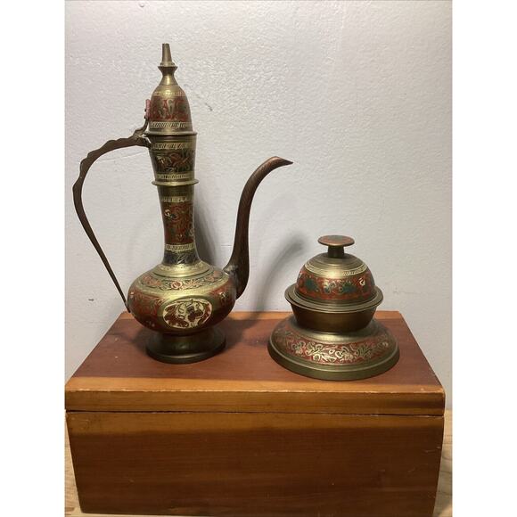 Enamel Brass Pitcher Elephant Claw Bell Made In India - Picture 1 of 11